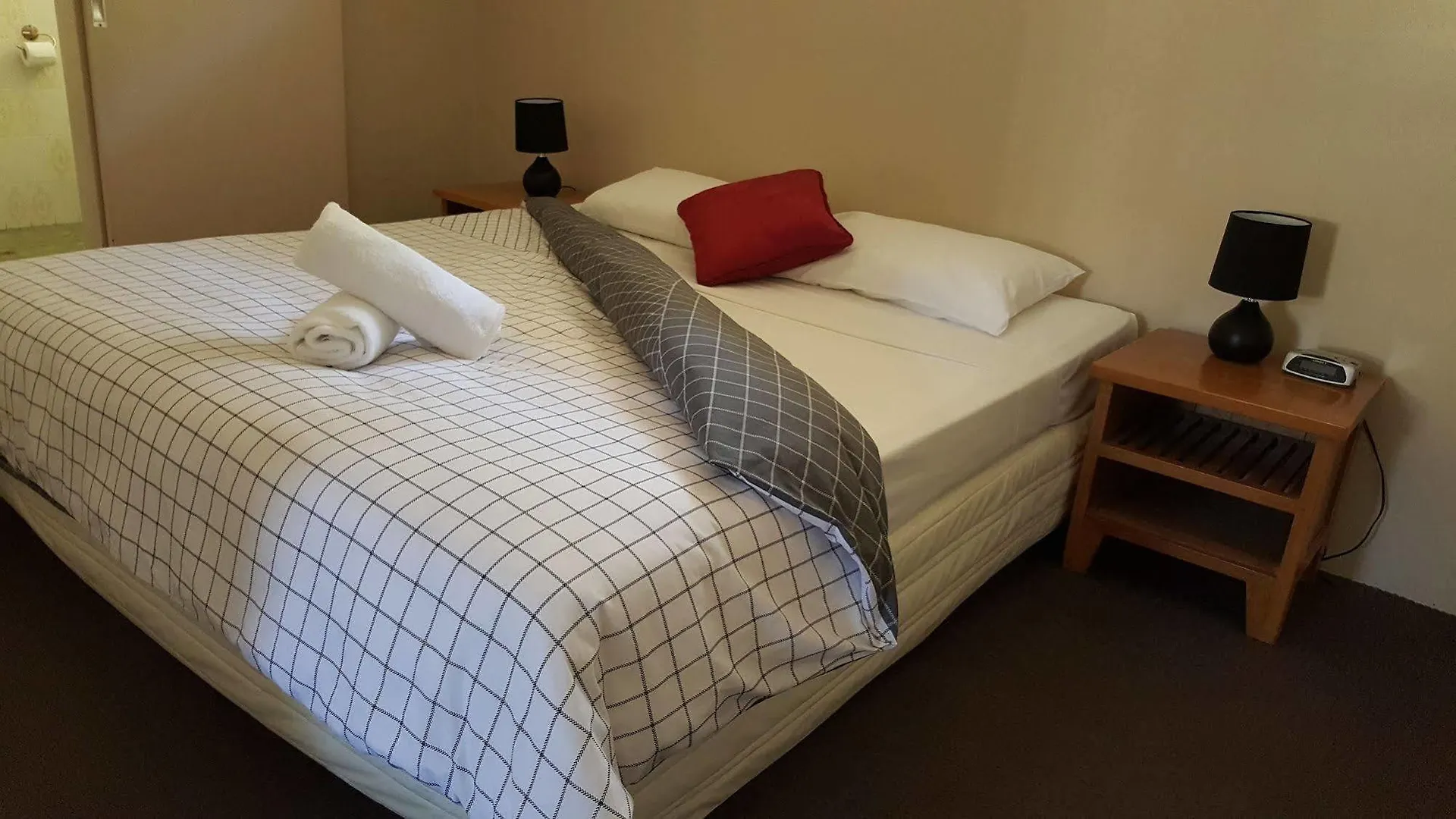 Montego Mermaid Beach Motel Gold Coast 3*,